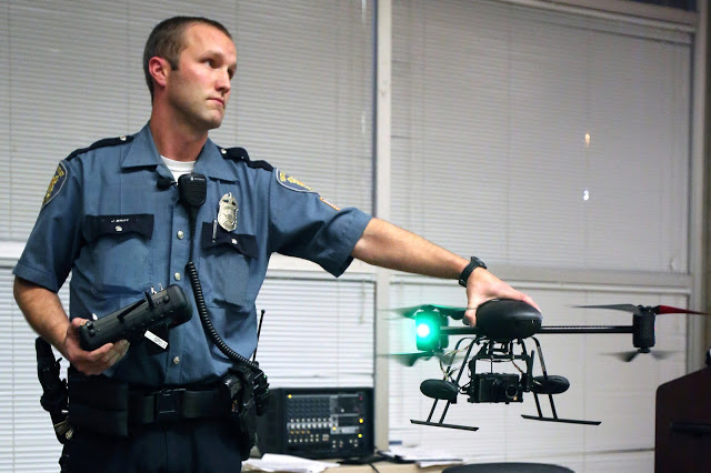 Drone Membantu Penegak Hukum 