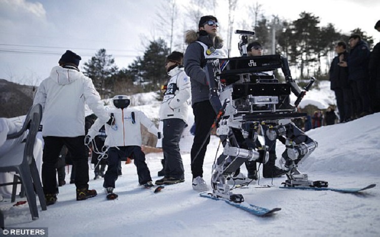 Turnamen Ski Khusus Robot Pertama Di Dunia Ada Di Korea