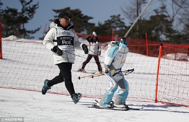 Turnamen Ski Khusus Robot Pertama Di Dunia Ada Di Korea