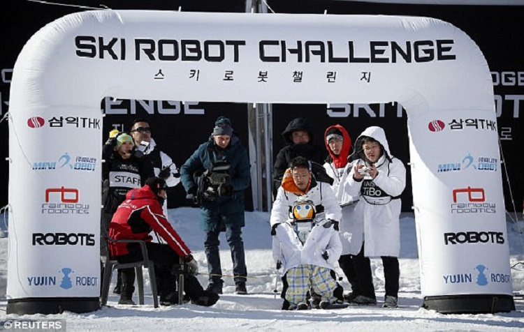 Turnamen Ski Khusus Robot Pertama Di Dunia Ada Di Korea