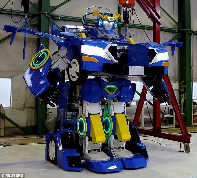 Bukan Fiksi Lagi, Kini Robot Transformer Sudah Hadir di Jepang