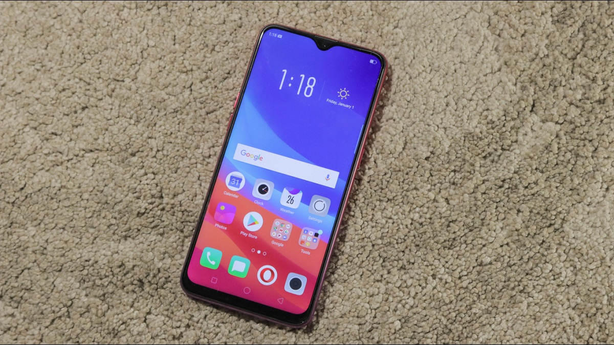 Harga dan Spesifikasi Oppo F9 Pro Unggulan