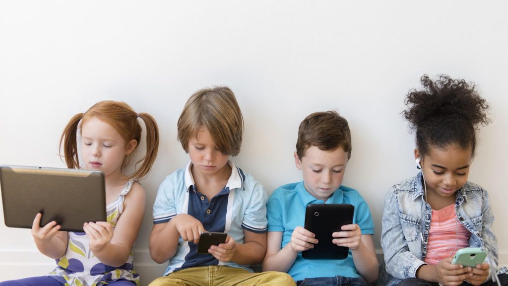 Tips Menangani Kecanduan Teknologi pada Anak-Anak